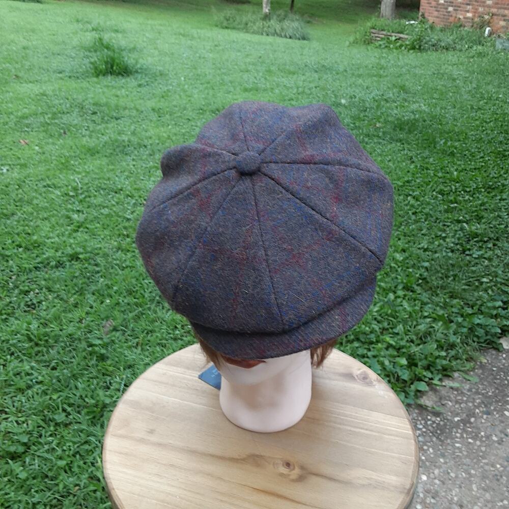 Jack and Arrow Australian Wool Newsboy NWT Silky lining Brown Plaid
